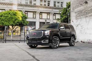 2017 GMC Yukon Denali Ultimate Black